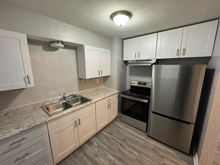 69 N Tippecanoe Dr — Photo 15
