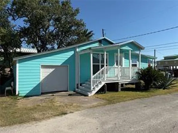 726 4th St, San Leon, TX 77539