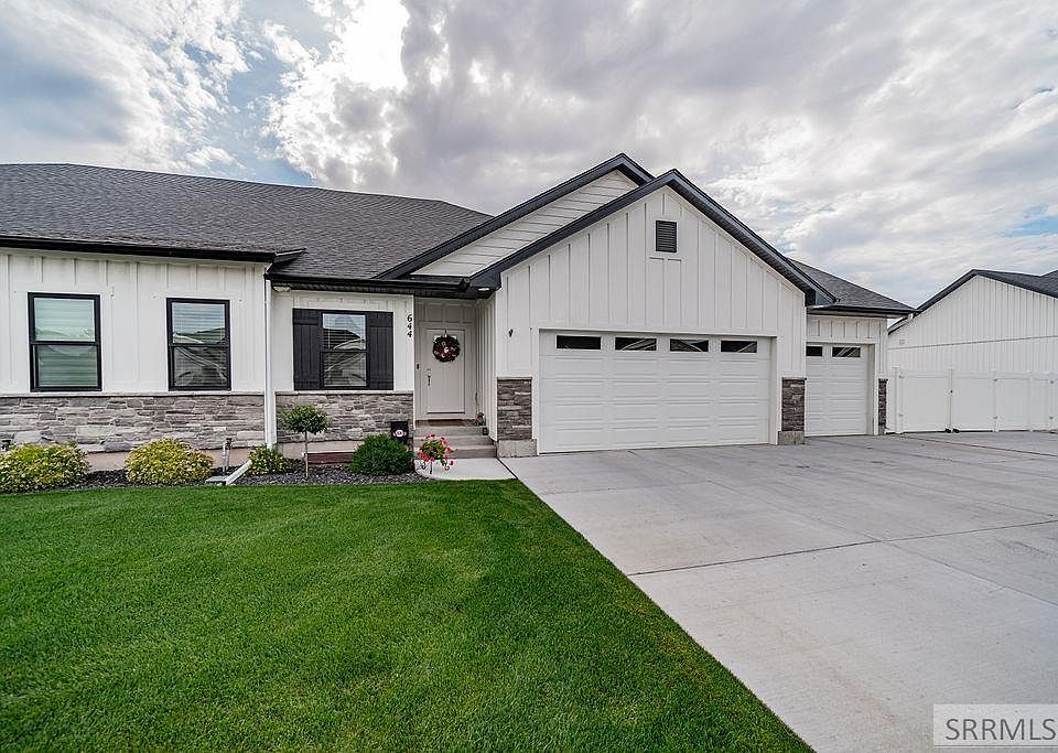 1st image of 644 Silvermaple Dr