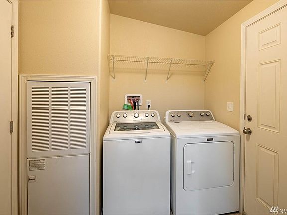4th image of 1022 Shawn Ave