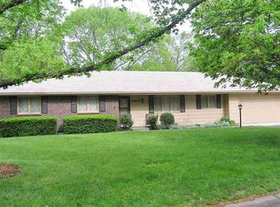 6808 SW Fountaindale Rd, Topeka, KS 66614