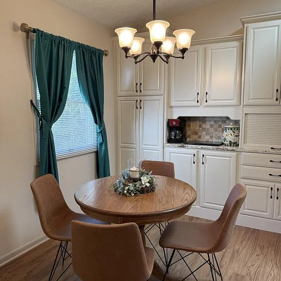596 Forest Creek Dr — Photo 7
