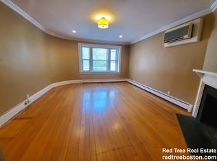 7 Regent Cir APT 1, Brookline, MA 02445