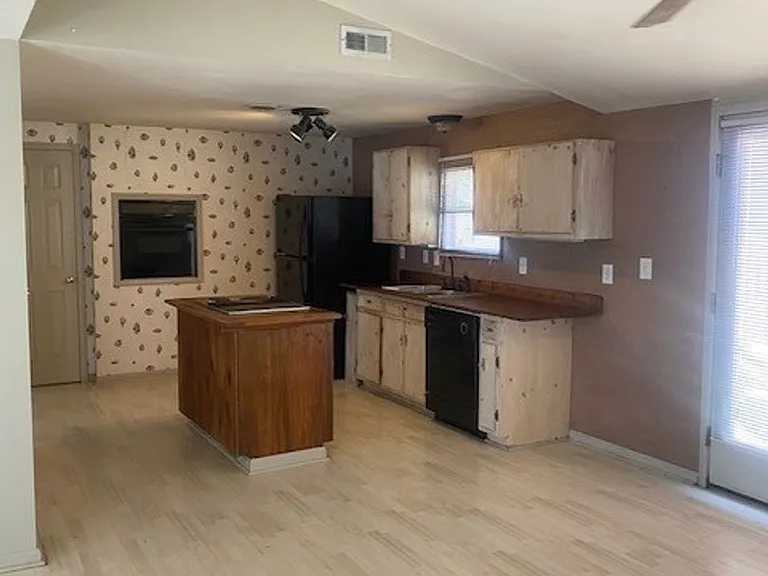 1522 Bonito Ln — Photo 10