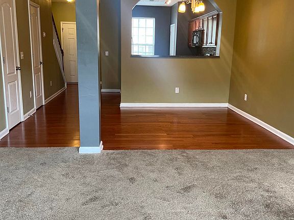 3rd image of 1932 Bayrose Cir #32B