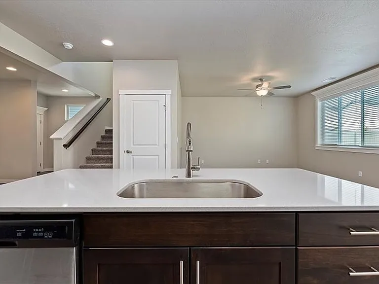 3093 N Summermoon Ave — Photo 11