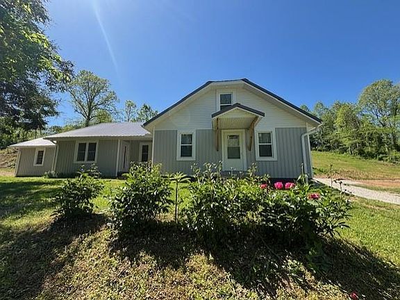2nd image of 849 Gephart Rd