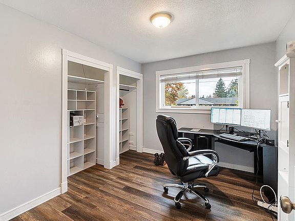 4th image of 15023 47th Ave E