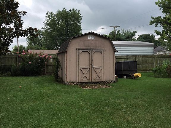 4th image of 522 Parkside Dr