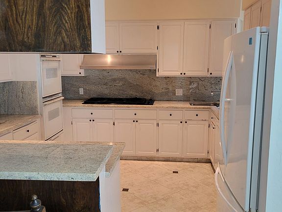 4th image of 1225 Moraga St #1225