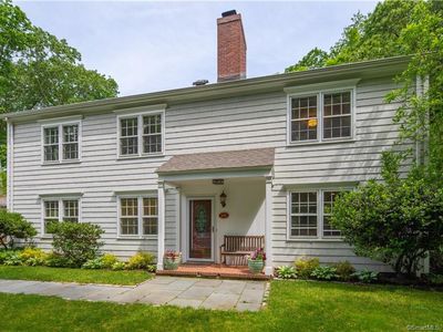 132 Godfrey Rd E, Weston, CT, 06883