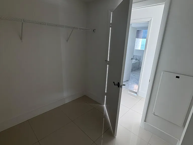 244 Biscayne Blvd #240 — Photo 8