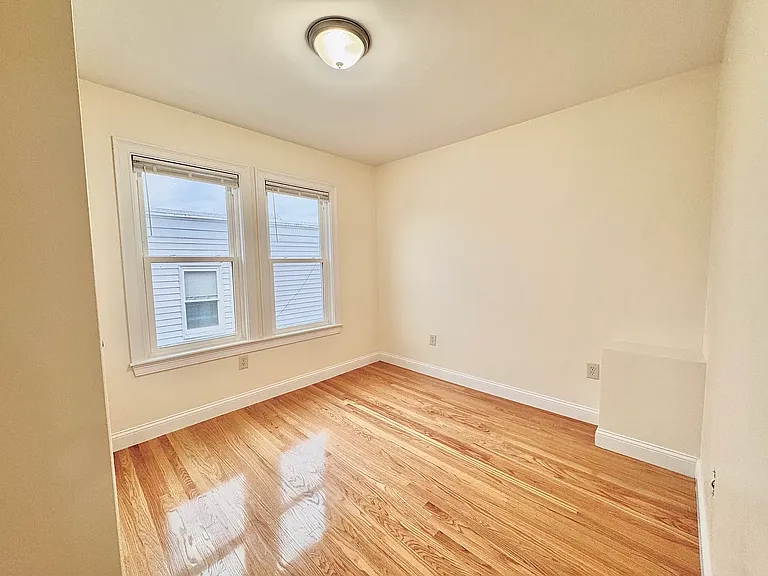 12 Boyd St #3A — Photo 3