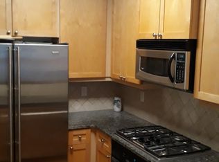 1078 Glenridge Pl, Sandy Springs, GA 30342