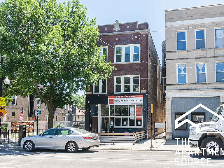 2525 W Division St — Photo 18