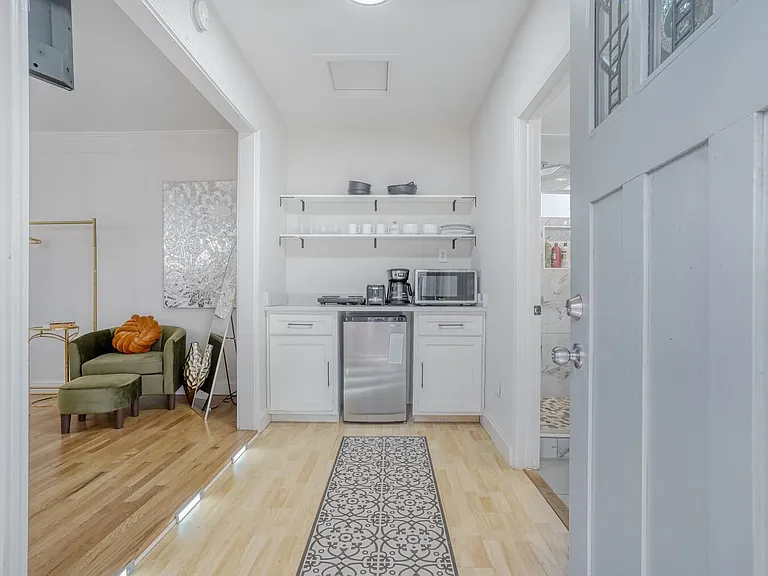 2221 Marann Dr #1 — Photo 11