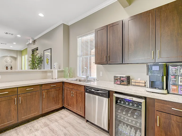 Morningstar Apartments — Photo 10