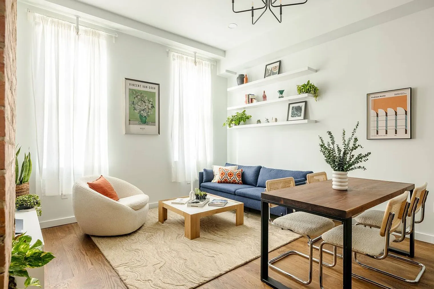 1 bed, 1.0 bath, 721 sqft, $2,225 — Photo 3