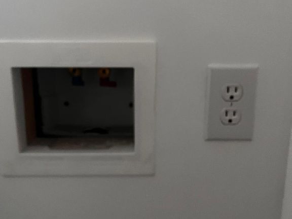 5th image of 635 N Martin Rd