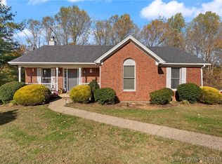 9404 Hunters Ridge Drive, Georgetown, IN 47122