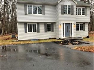 755 Squankum Yellowbrook Rd, Farmingdale, NJ 07727