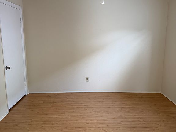 4th image of 4573 Cape May Ave #3