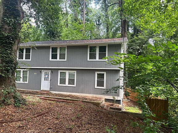 2nd image of 3408 Phillips Cir