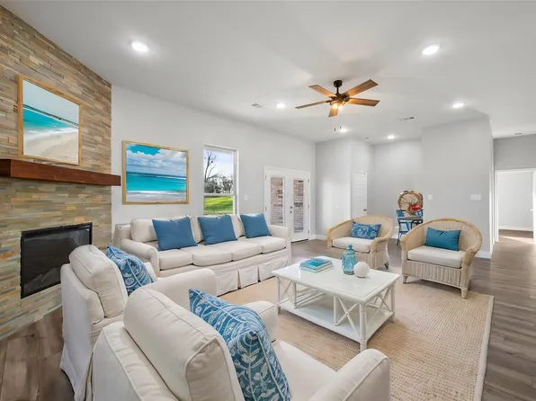738 SE County Road 3122, Corsicana, TX 75109
