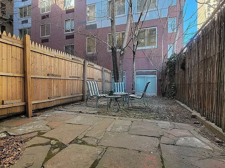 309 E 37th St #1H — Photo 1