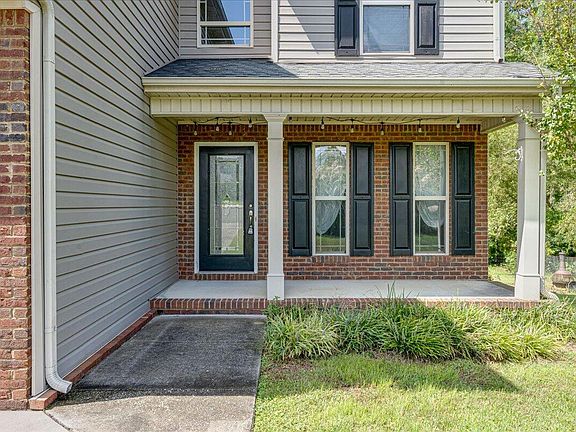 2nd image of 222 Carrigan Cir