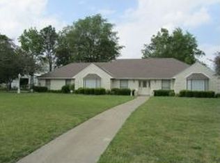 204 Rainey St, Bonham, TX 75418