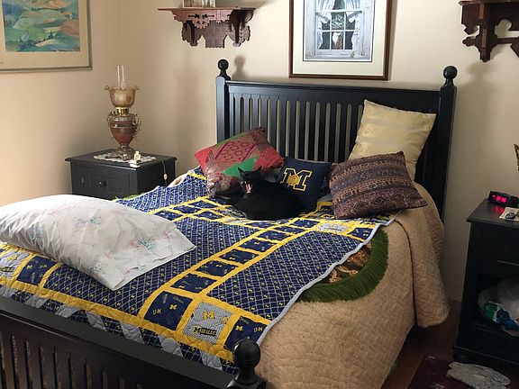 second bedroom