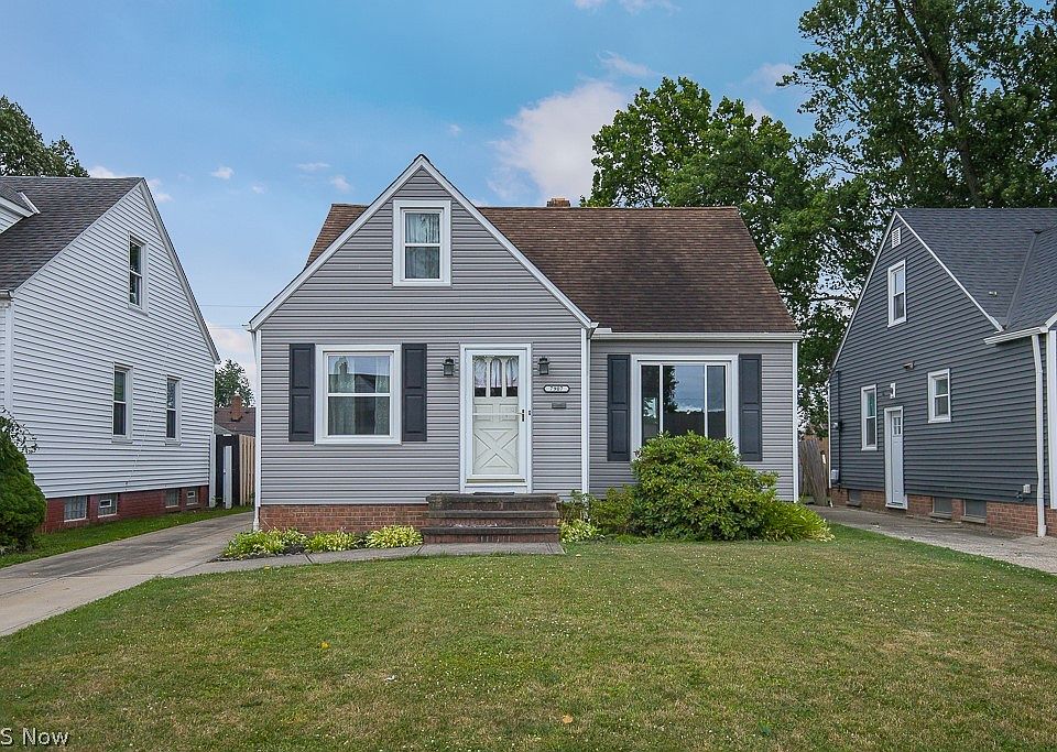 1st image of 7907 Thornton Dr