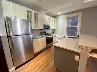 45 Hillside St #B, Roxbury Crossing, MA 02120