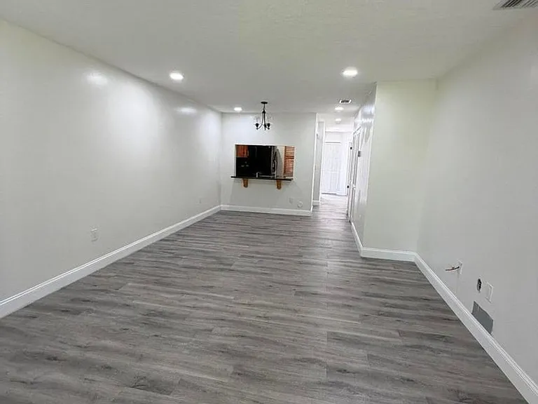 4281 NW 120th Ln — Photo 7