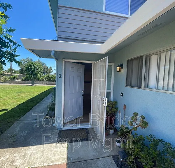 9098 Pinata Way #2 — Photo 1