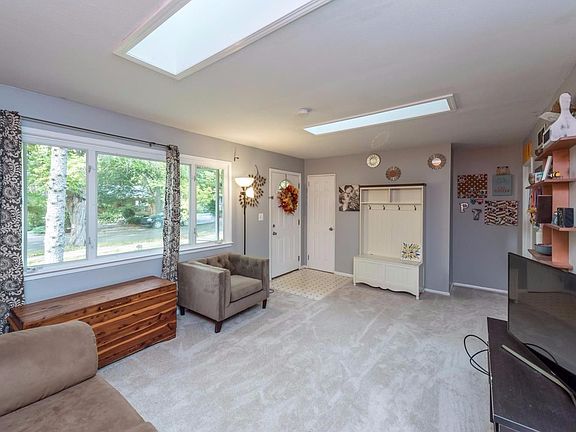 4th image of 860 Wickfield Ct