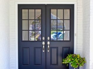 6395 New Albany Rd, Lisle, IL 60532