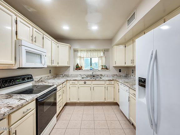 3rd image of 3127 N 115TH Lane