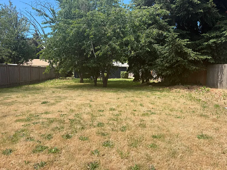 1217 S Durango St — Photo 30