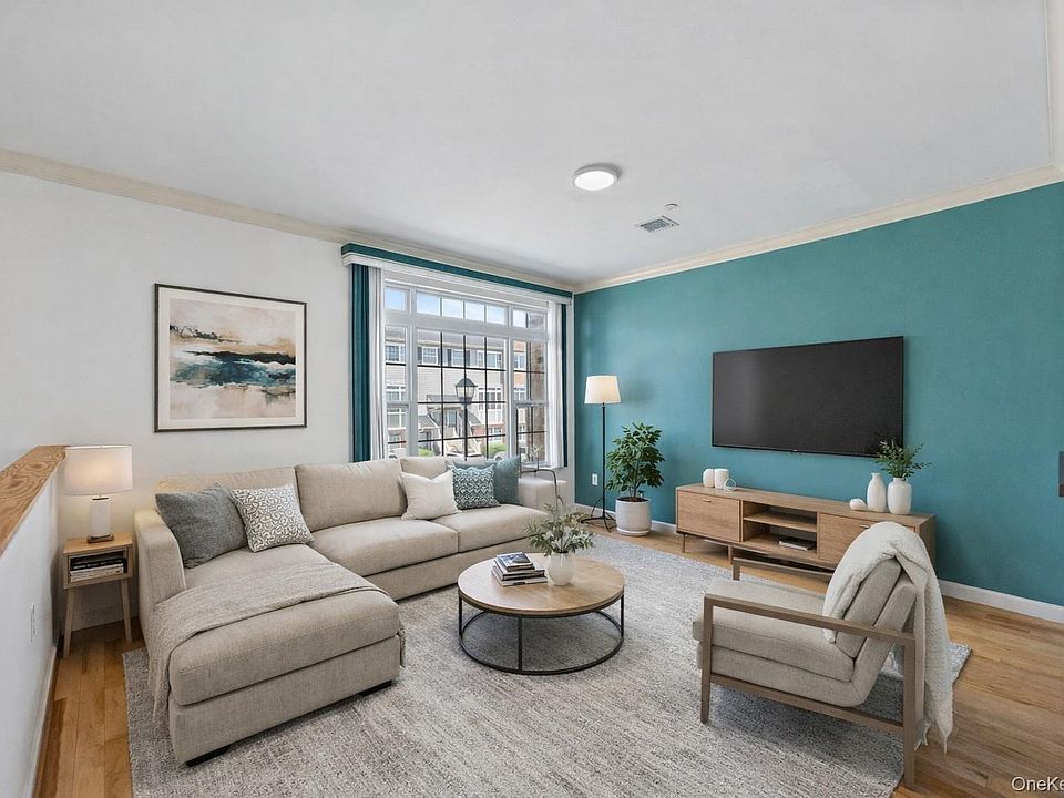 1st image of 123 Heron Lane #454