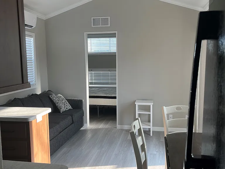 1150 Hamilton Ln #9 — Photo 3