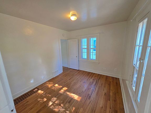4th image of 1854 S Williams St