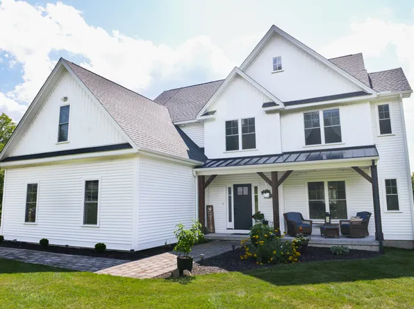 4 Fox Hunt Way, Harwinton, CT 06791
