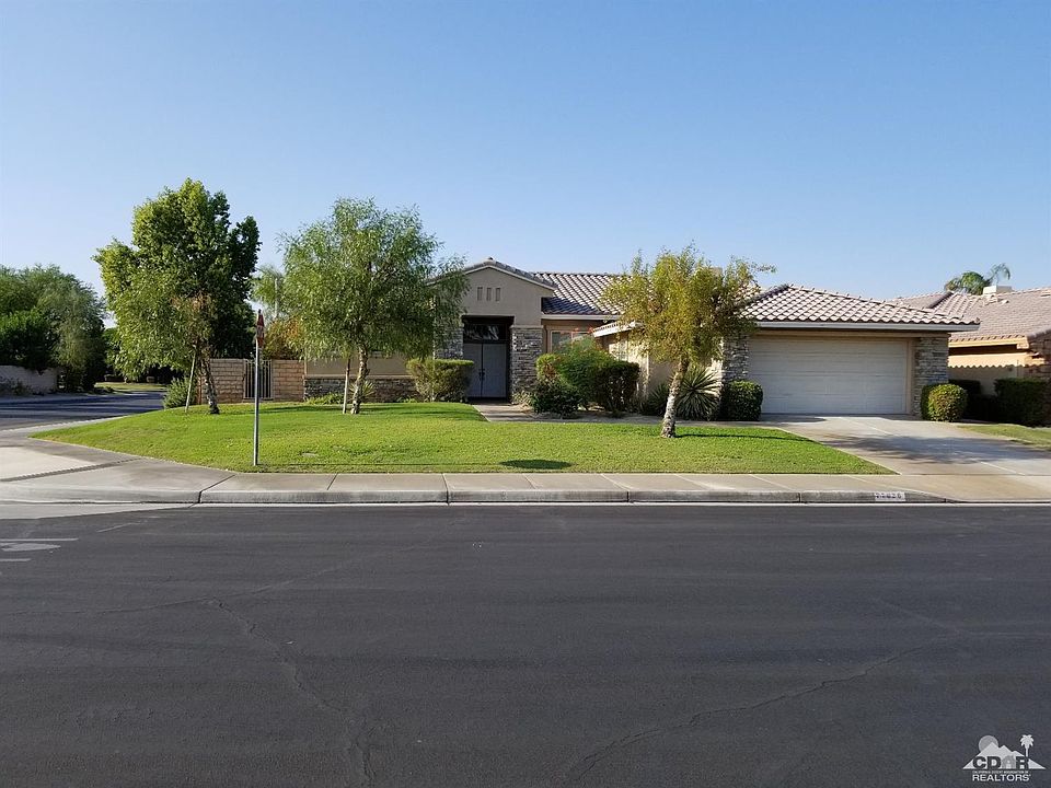 1st image of 77626 Justin Ct