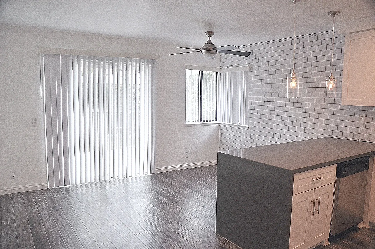 7521 Brookside Road - 1 — Photo 3