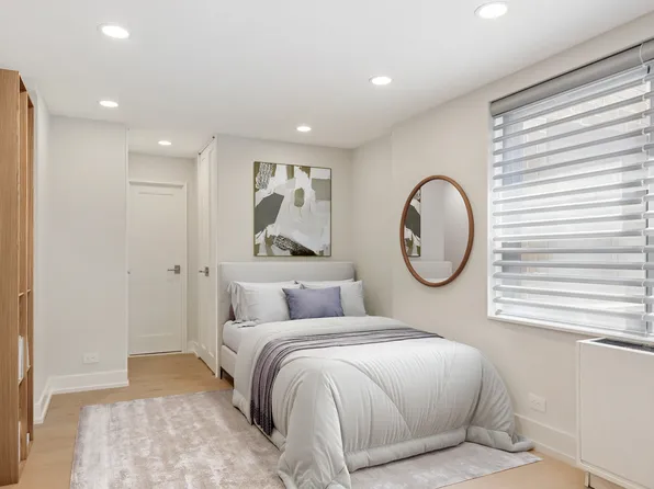 200 East 24th Street 301 image 3 of 8