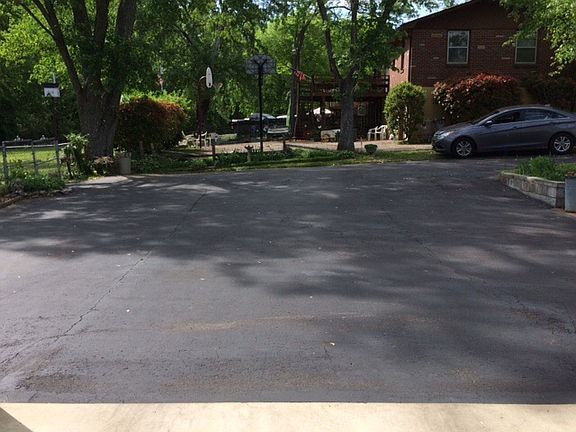 4th image of 105 La Plaza Dr