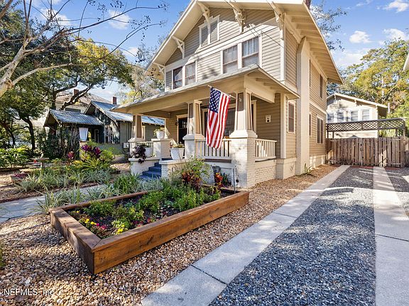 2nd image of 2251 MYRA Street