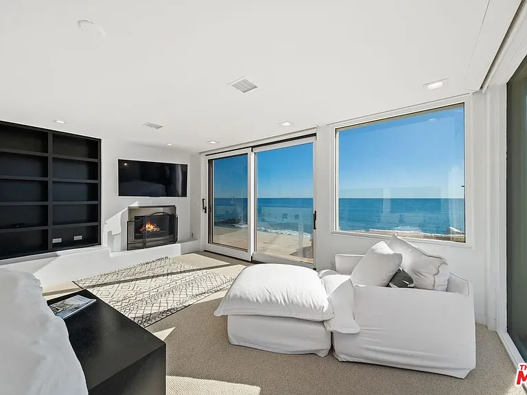 25302 Malibu Rd — Photo 17